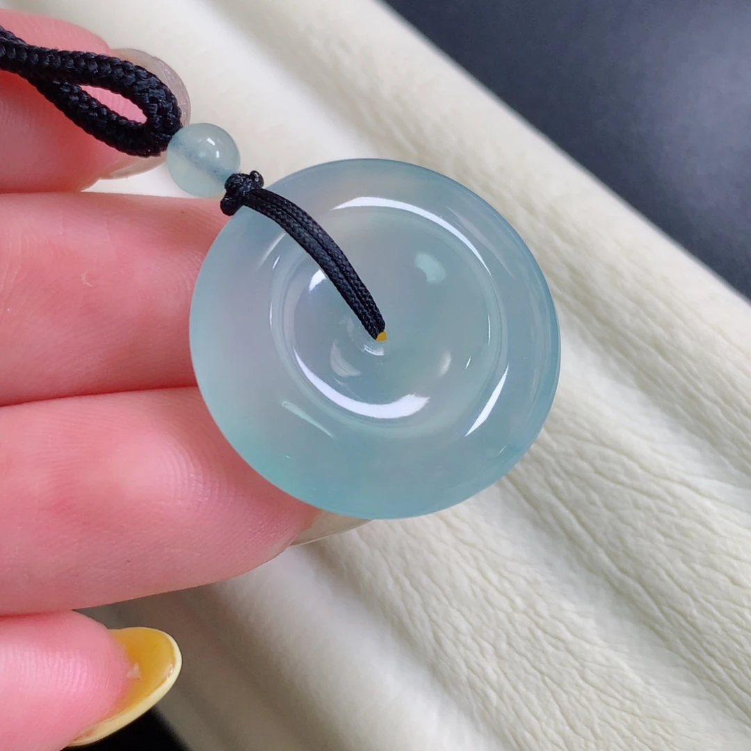 翡翠未镶嵌颈饰扣子