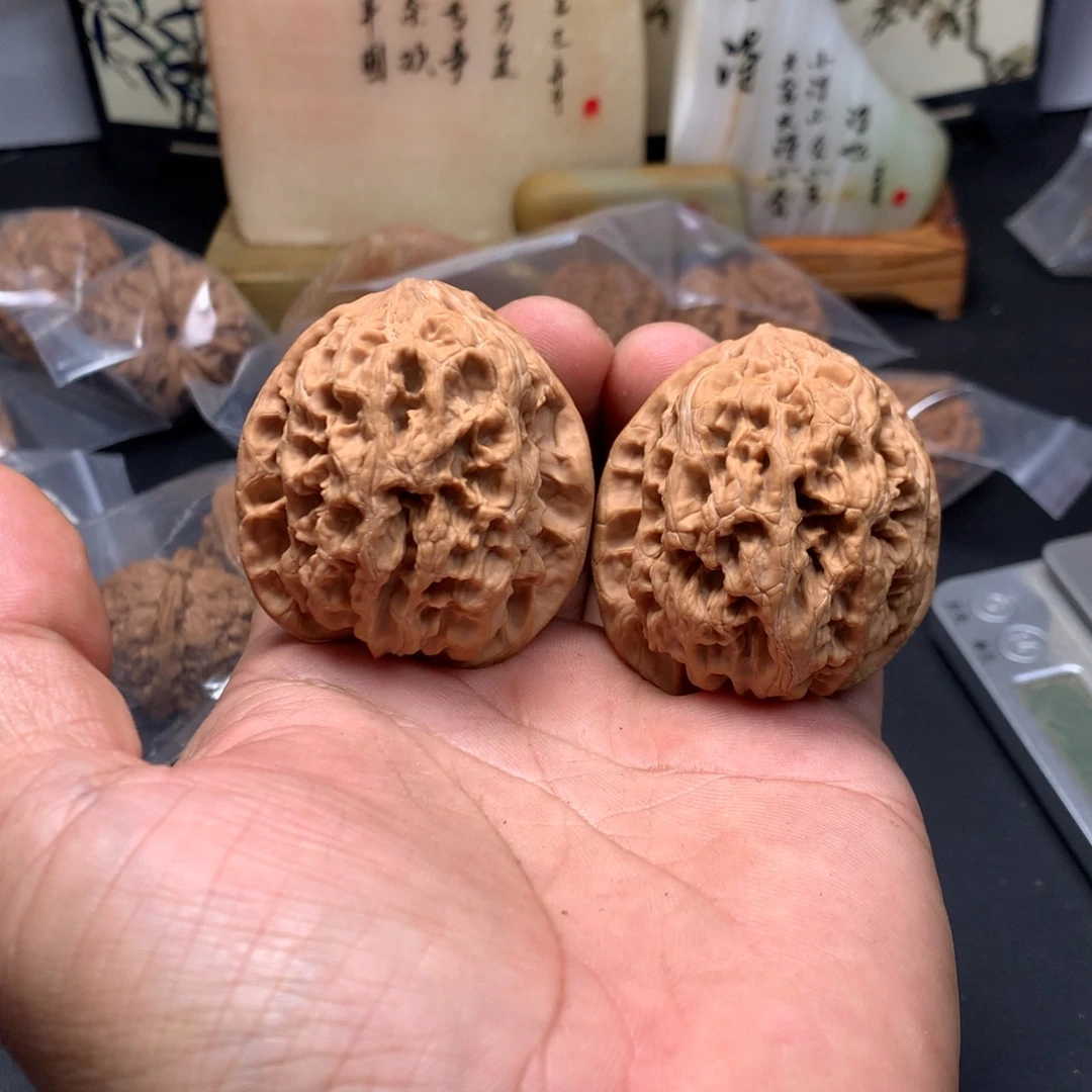 吴***降把件文玩核桃将军膀