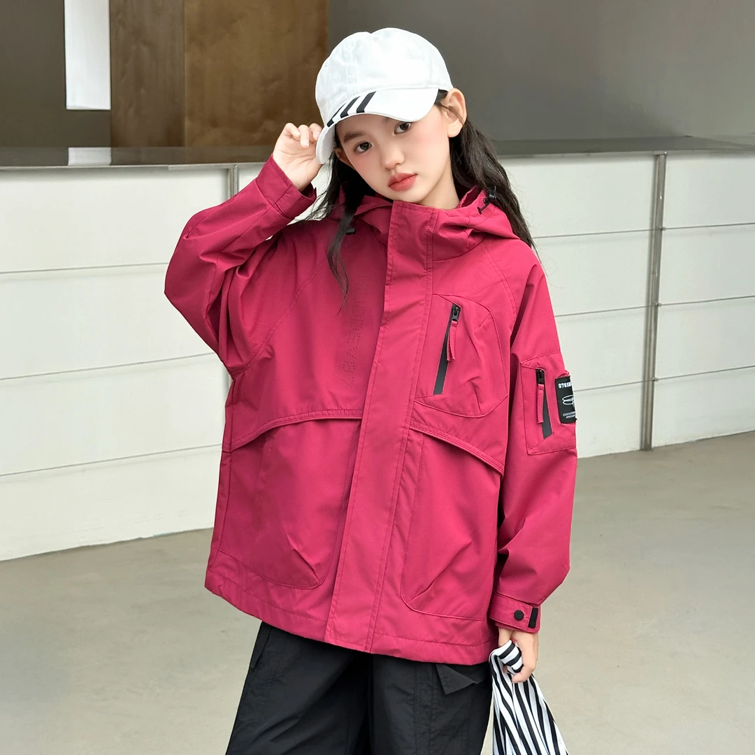 女童春秋冲锋衣2025新款儿童时尚秋冬装大口袋外套大童连帽派克服
