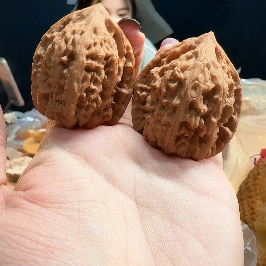 桃核吊坠鸡心39尺