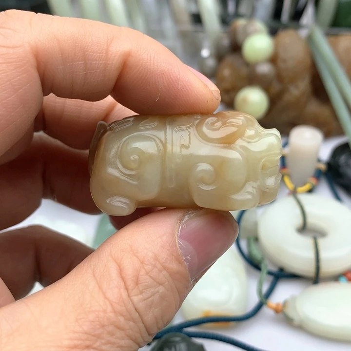 和田玉挂件未镶嵌悟*