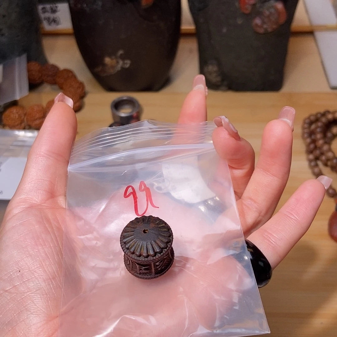 【闪购商品】翡翠未镶嵌颈饰我