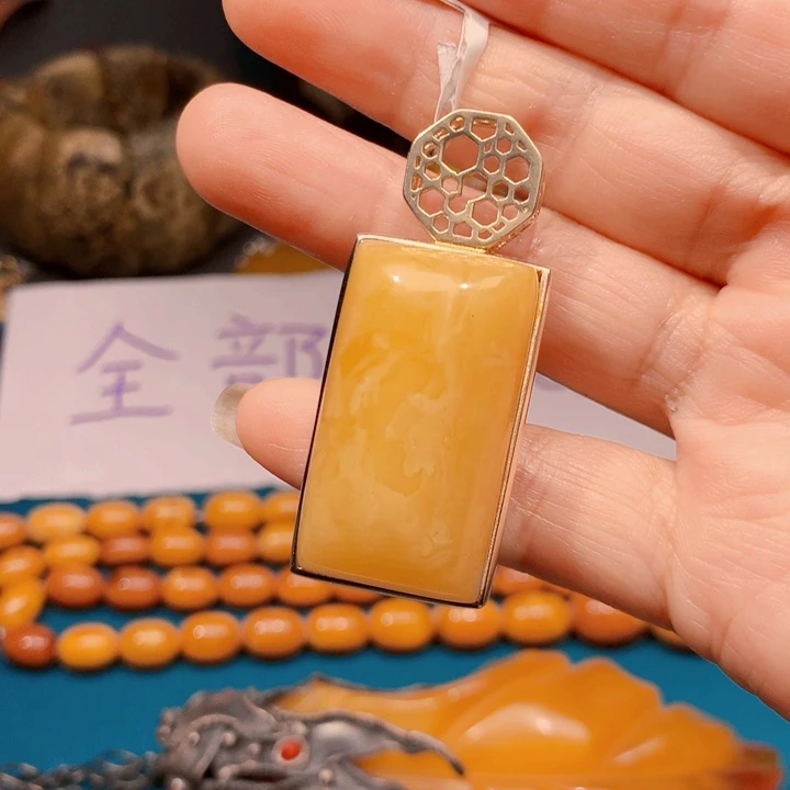 琥珀颈饰未镶嵌欧洲设计款琥珀蜜蜡