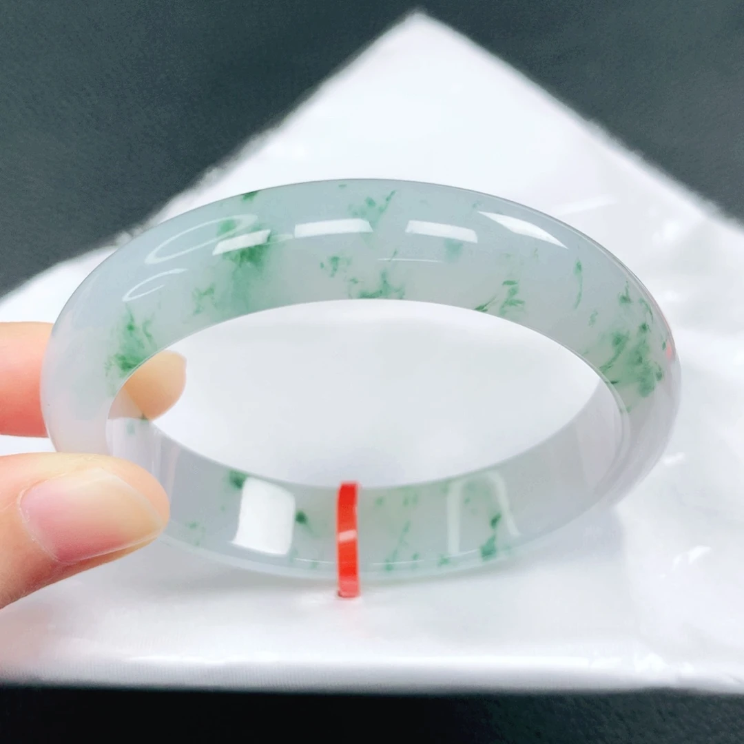 翡翠未镶嵌手镯54圈贵妃