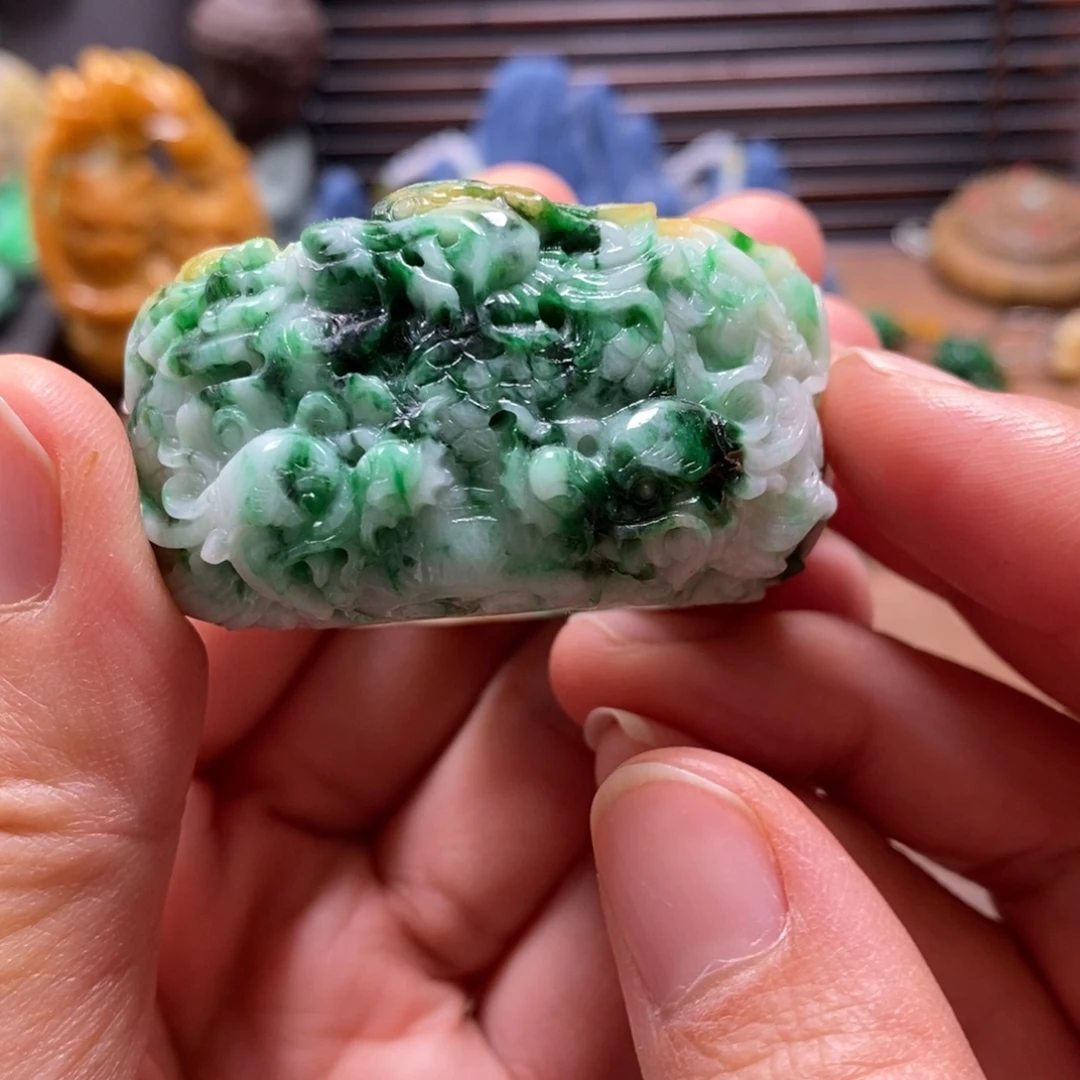 翡翠未镶嵌颈饰复古国风