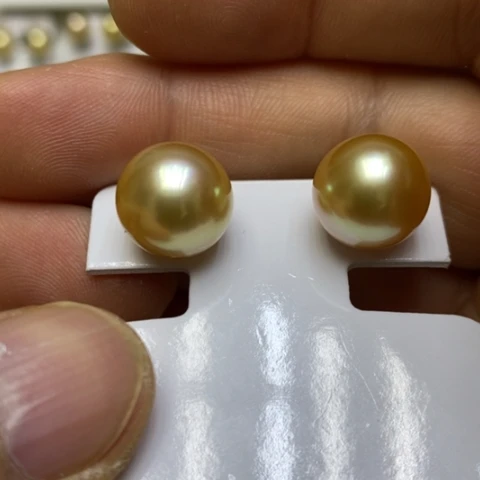 耳饰海水珍珠18K金镶嵌