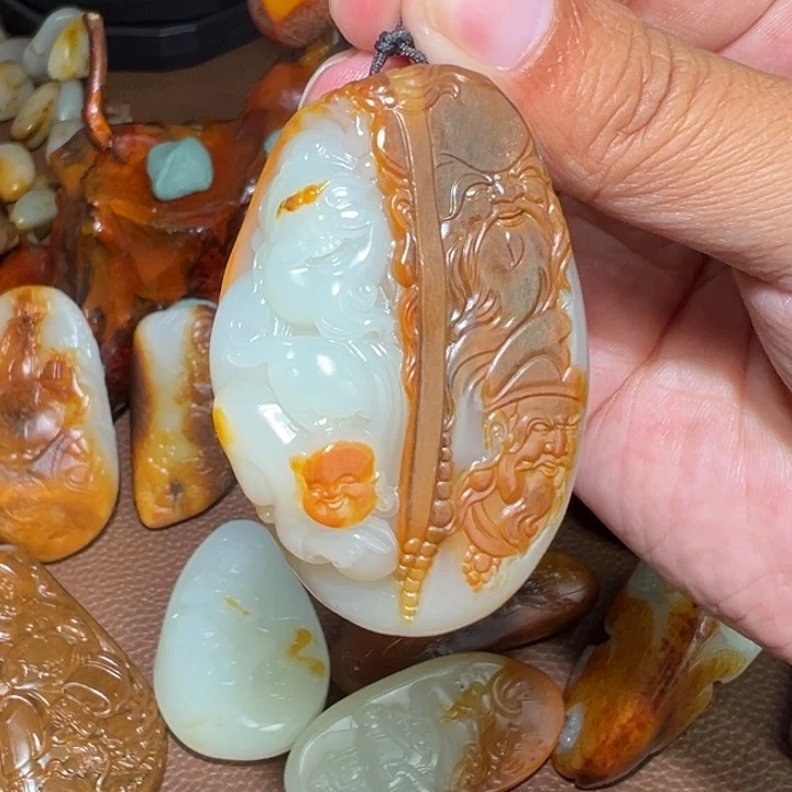 【闪购商品】颈饰未镶嵌和田玉