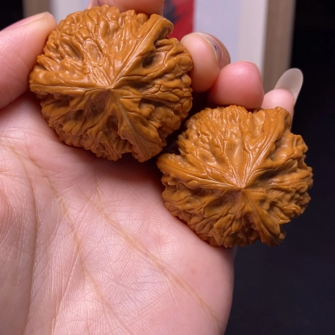 吊坠文玩核桃三棱