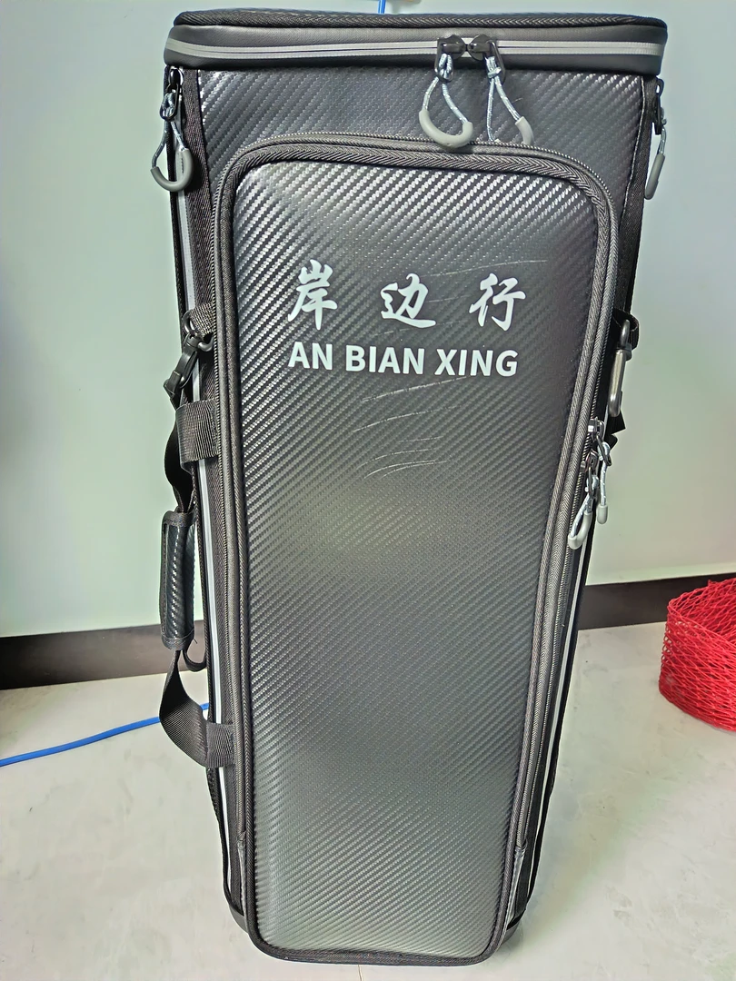 岸边行PU桶包材质皮革可手提可背内加防护板