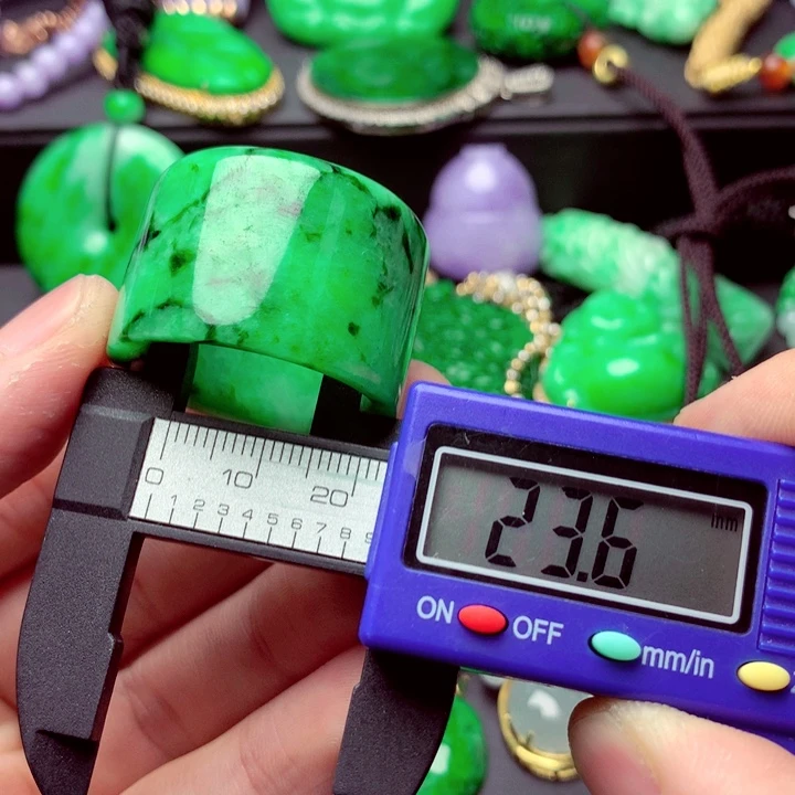 翡翠未镶嵌戒指A货