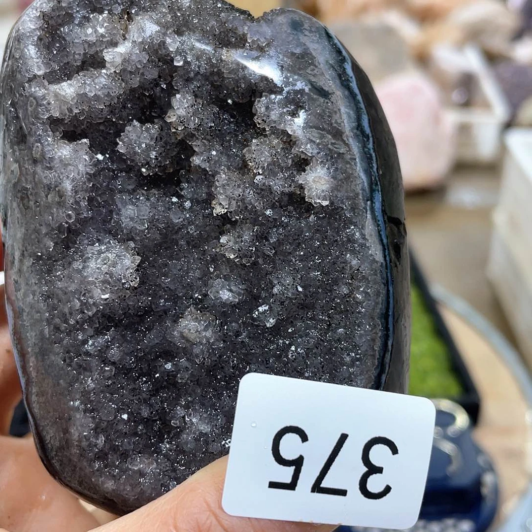 水晶摆件……未镶嵌