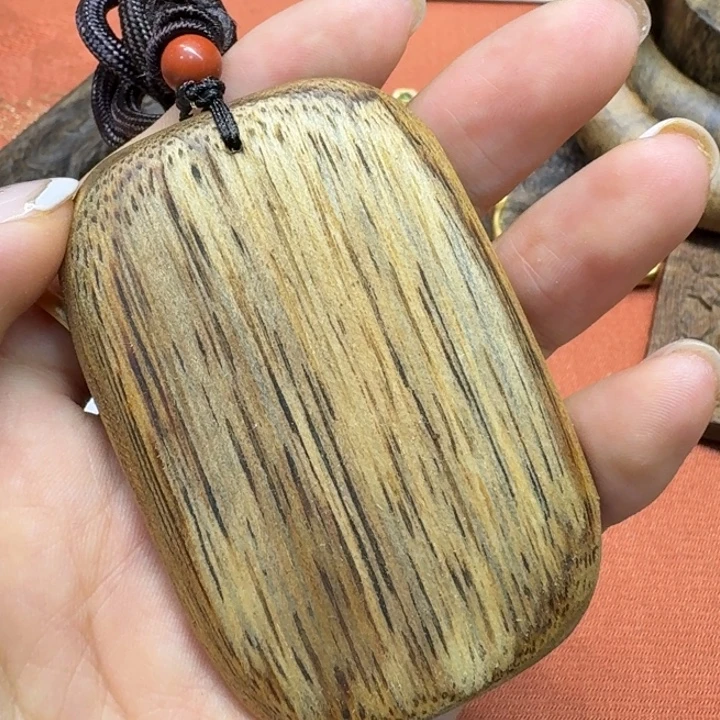 大叶紫檀（黑酸枝木类）