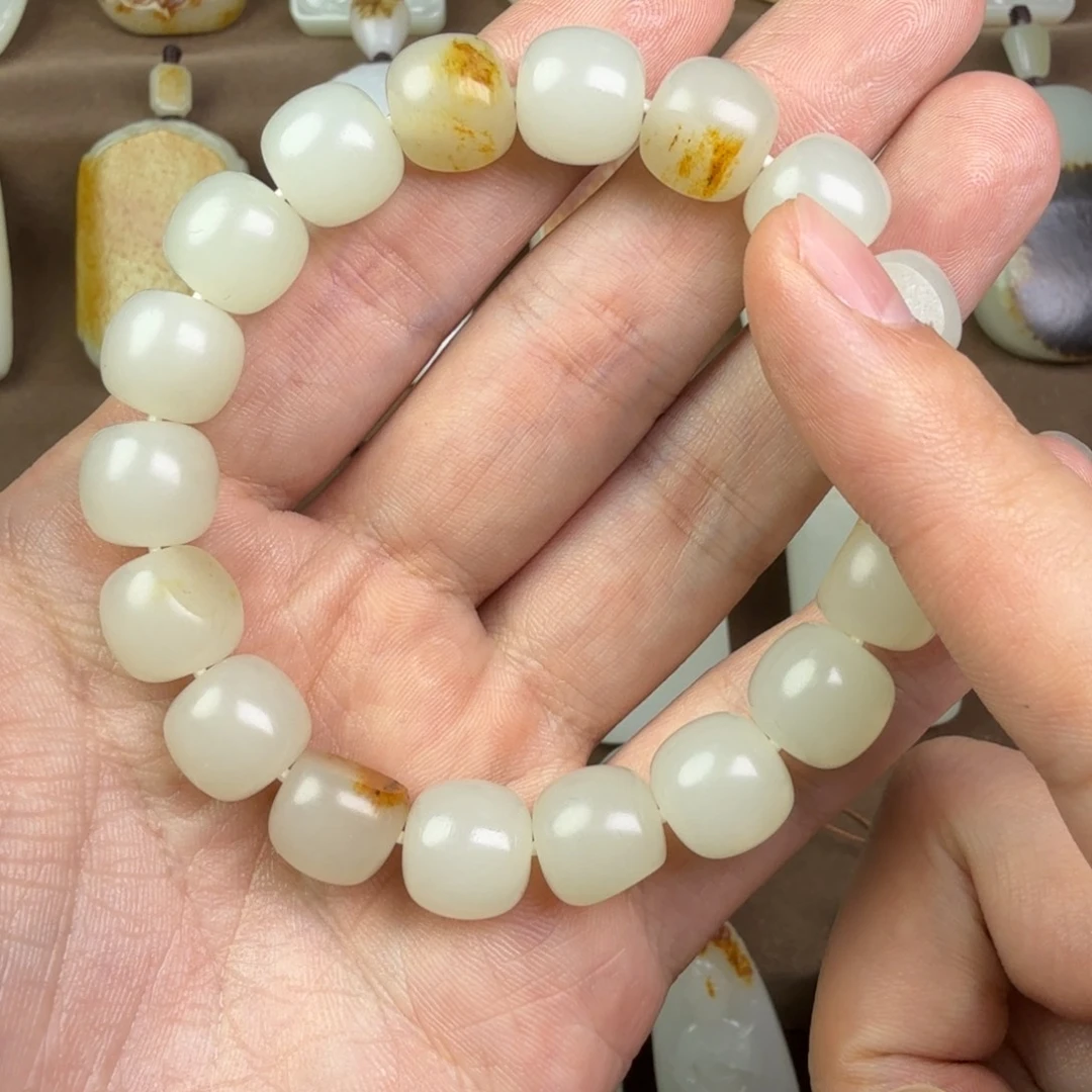 爱***地和田玉未镶嵌挂件