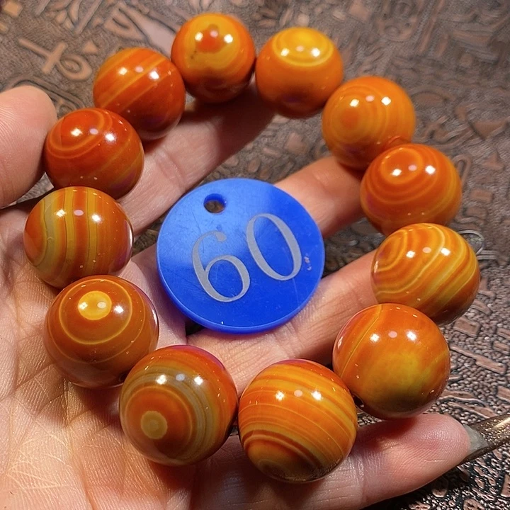 玛瑙/玉髓手镯未镶嵌远*