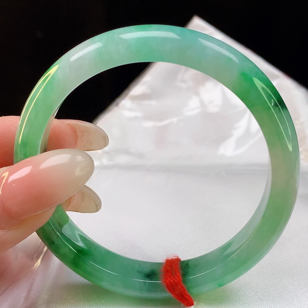 翡翠手镯未镶嵌天然翡翠9012