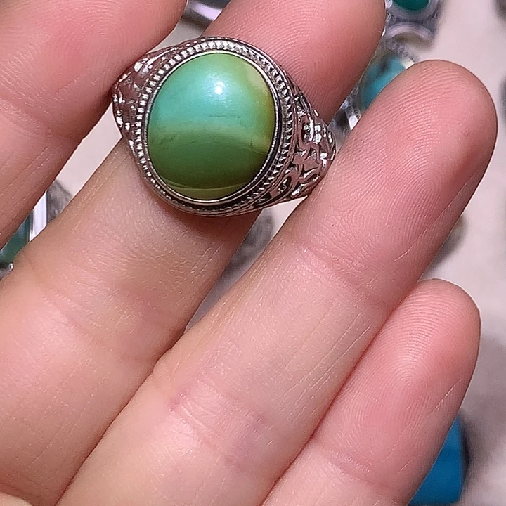 沐***林绿松石银S925镶嵌颈饰