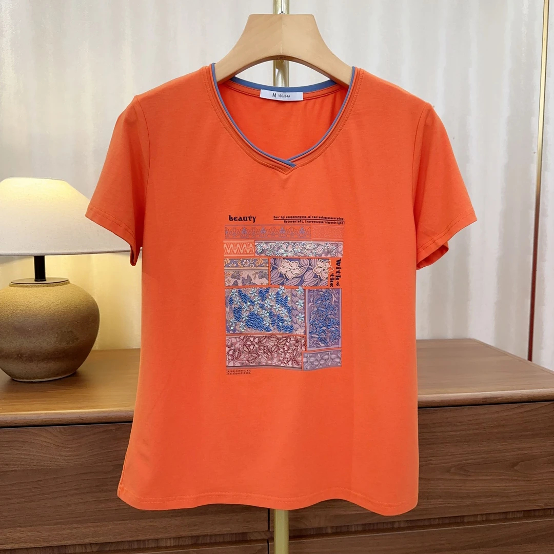 【彩色重工刺绣V领T恤】夏季时髦短袖显瘦减龄T恤百搭简约女式上衣