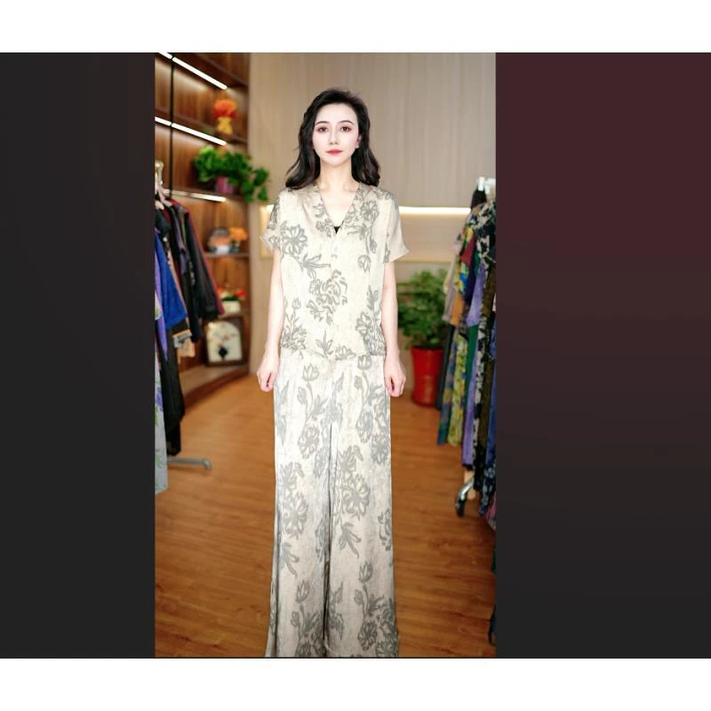 7999-18新款舒适时尚印花休闲套装