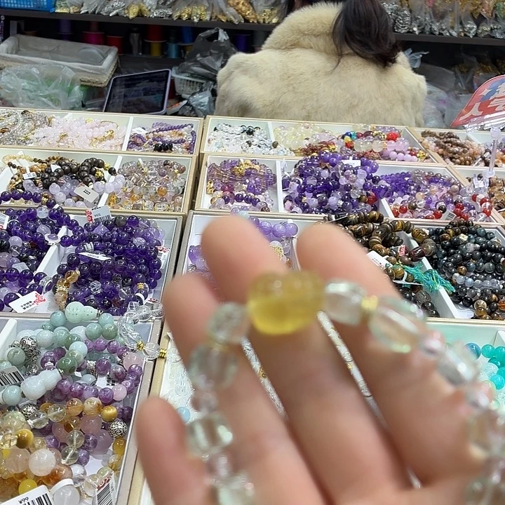 水晶手链未镶嵌晶莹剔透