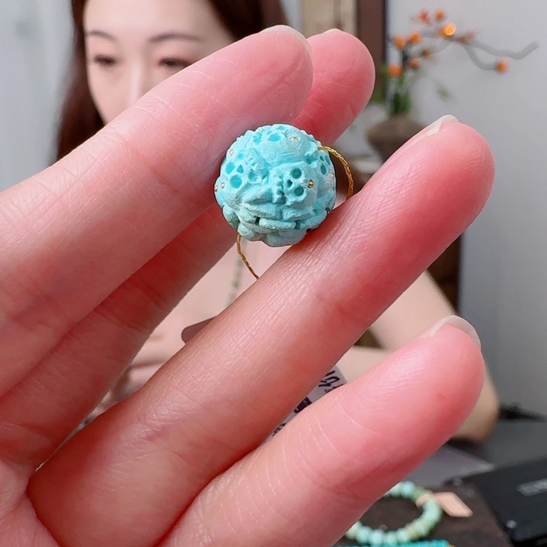 绿松石未镶嵌珠宝奇石