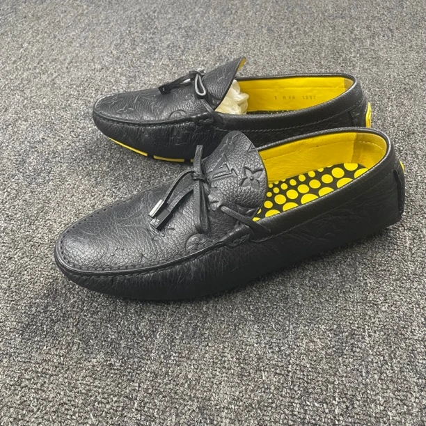 95新 LouisVuitton/路易威登 黑色乐福鞋41码98新公价7000