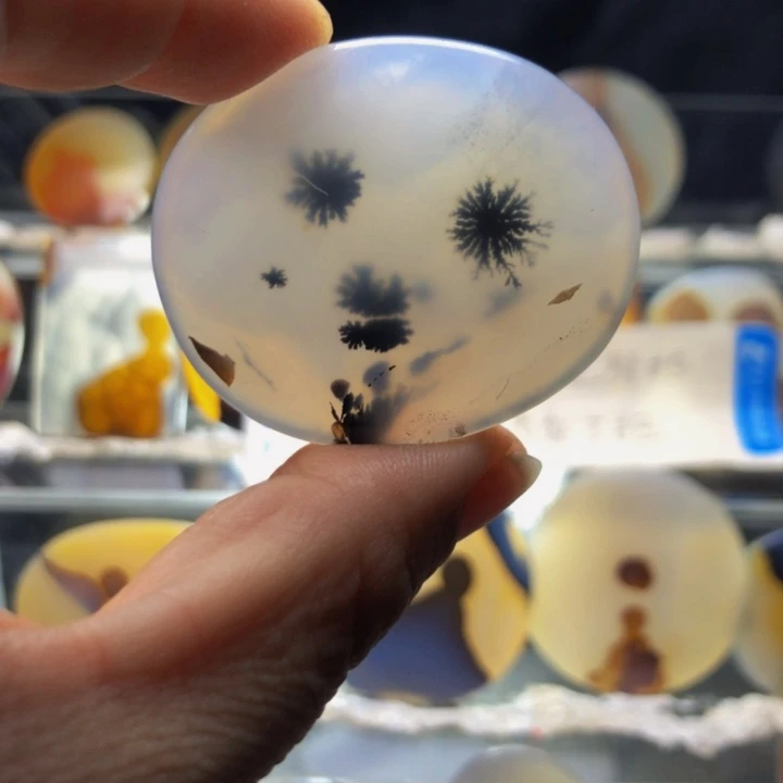 合金玛瑙/玉髓珠宝奇石18