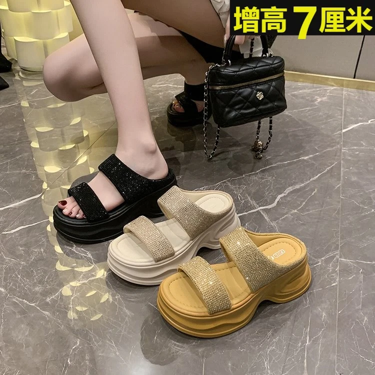 水钻满钻松糕凉拖鞋女外穿2025年新款夏季时尚厚底增高舒适一字拖