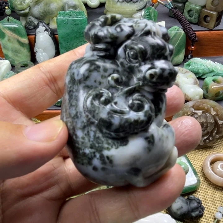 独山玉未镶嵌珠宝半成品