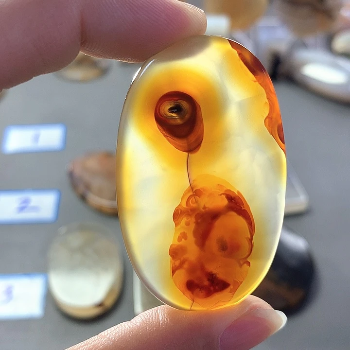 未镶嵌颈饰玛瑙/玉髓