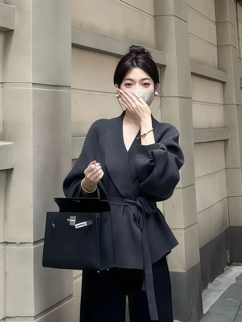 秋季法式通勤个性收腰显瘦上衣轻奢高级感短款针织毛呢外套390547