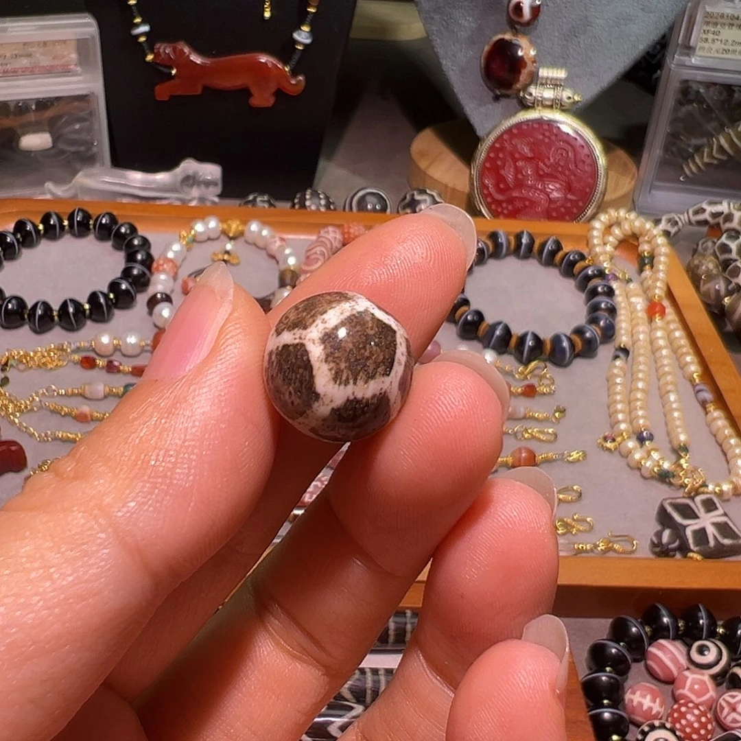 迎***树树脂制品邦提克佩珠