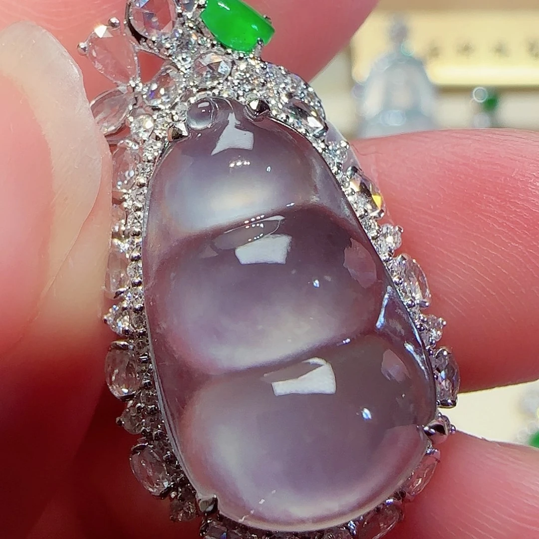 翡翠18K金镶嵌吊坠(赠链)