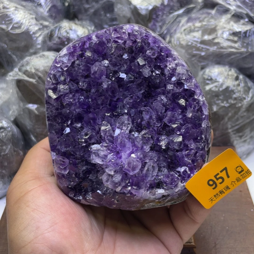 未镶嵌水晶大型摆件（非配饰）