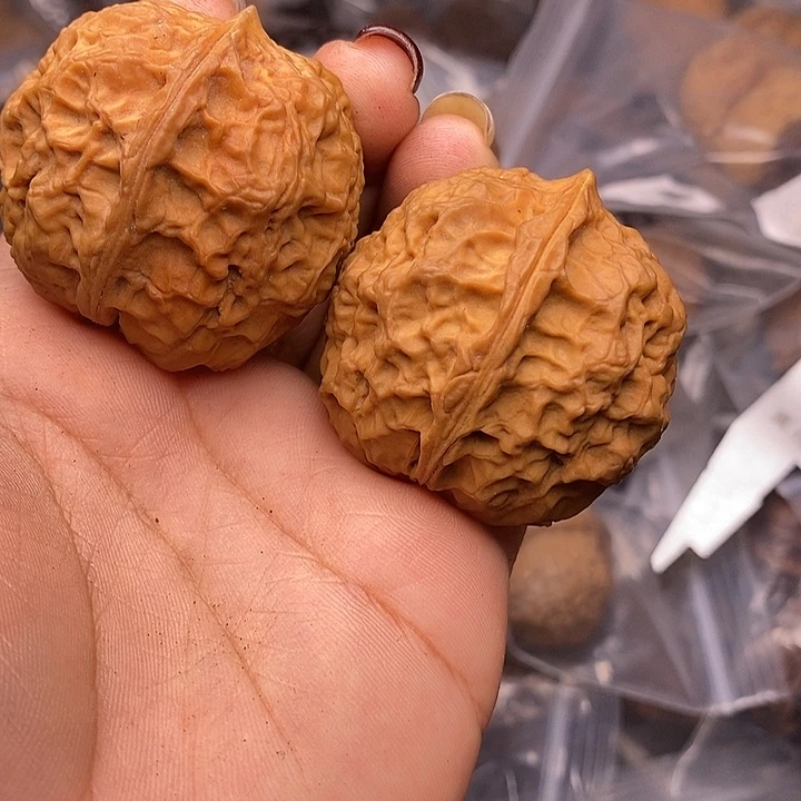 文玩核桃把件     69