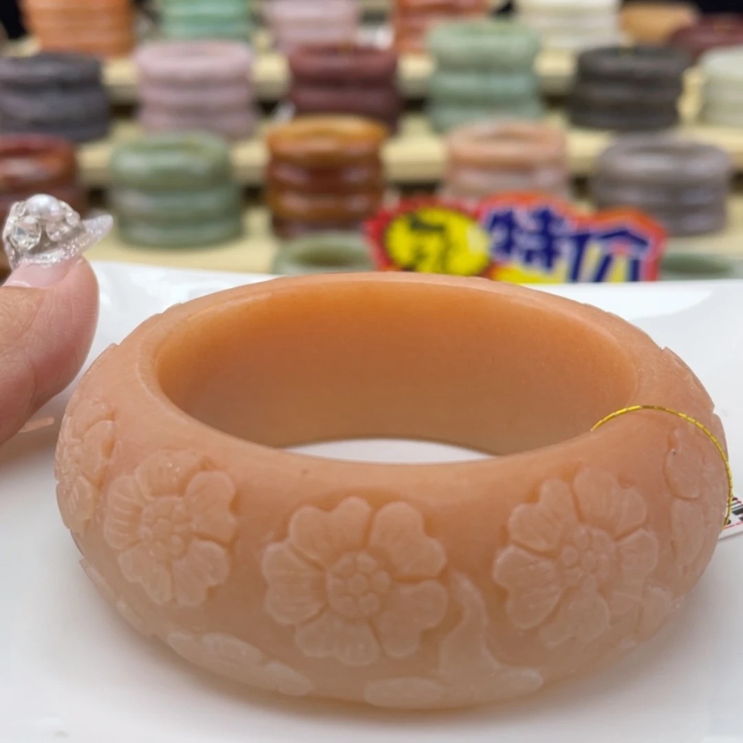 【闪购商品】石英质玉手镯未镶嵌我****果