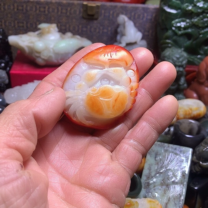 颈饰未镶嵌和田玉（糖玉）