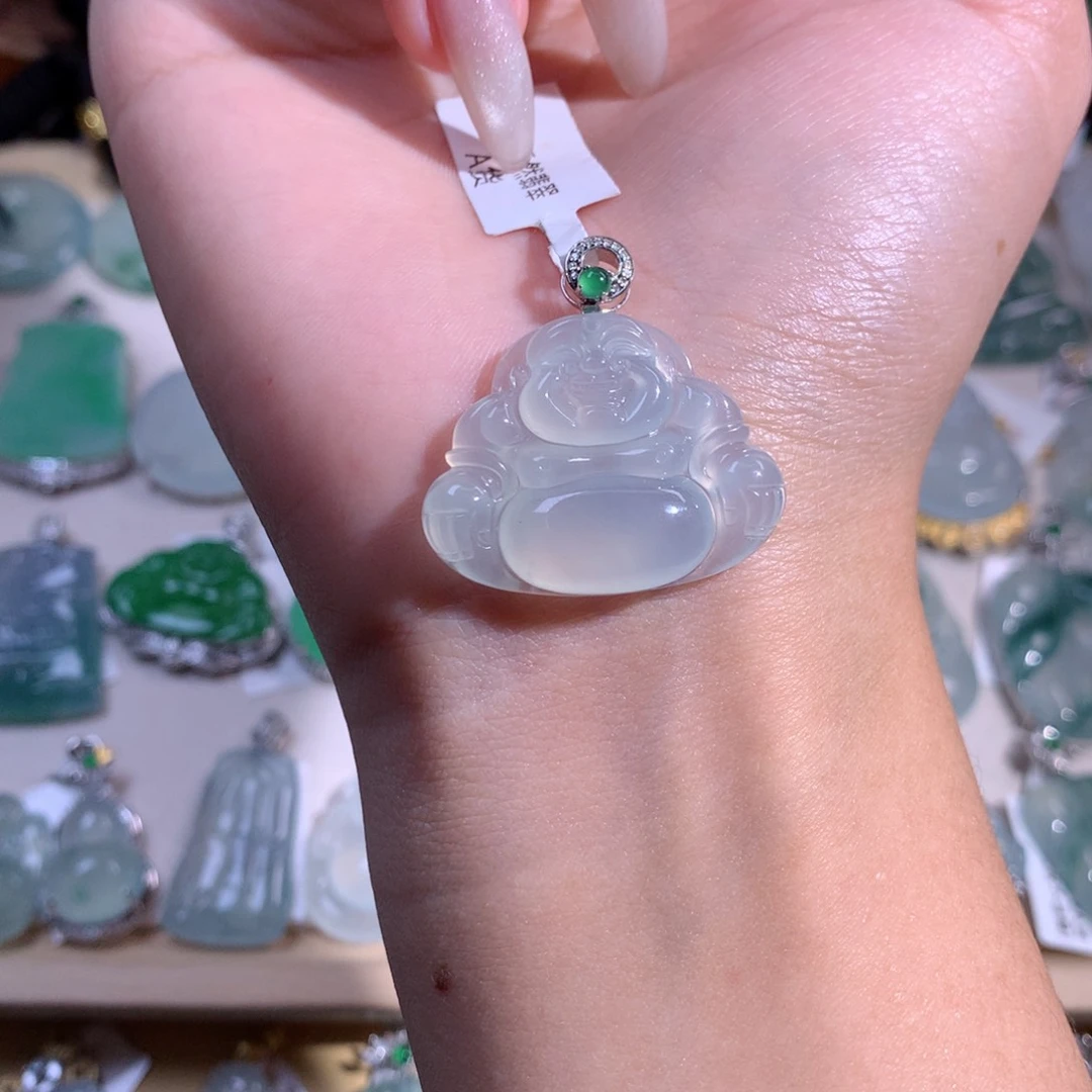 翡翠吊坠(不含链)18K金镶嵌