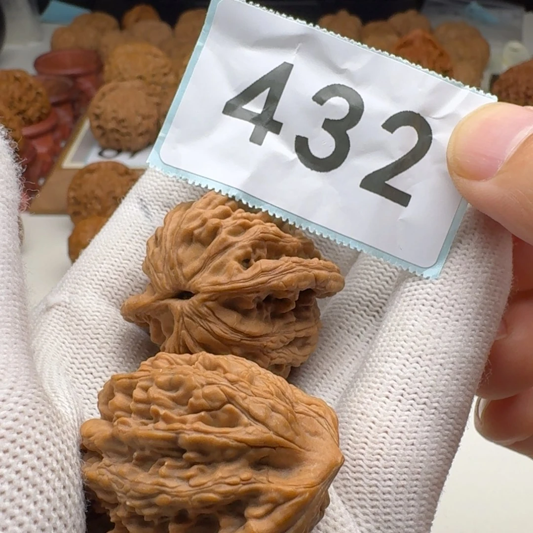 文玩核桃把件虎头 全品 37