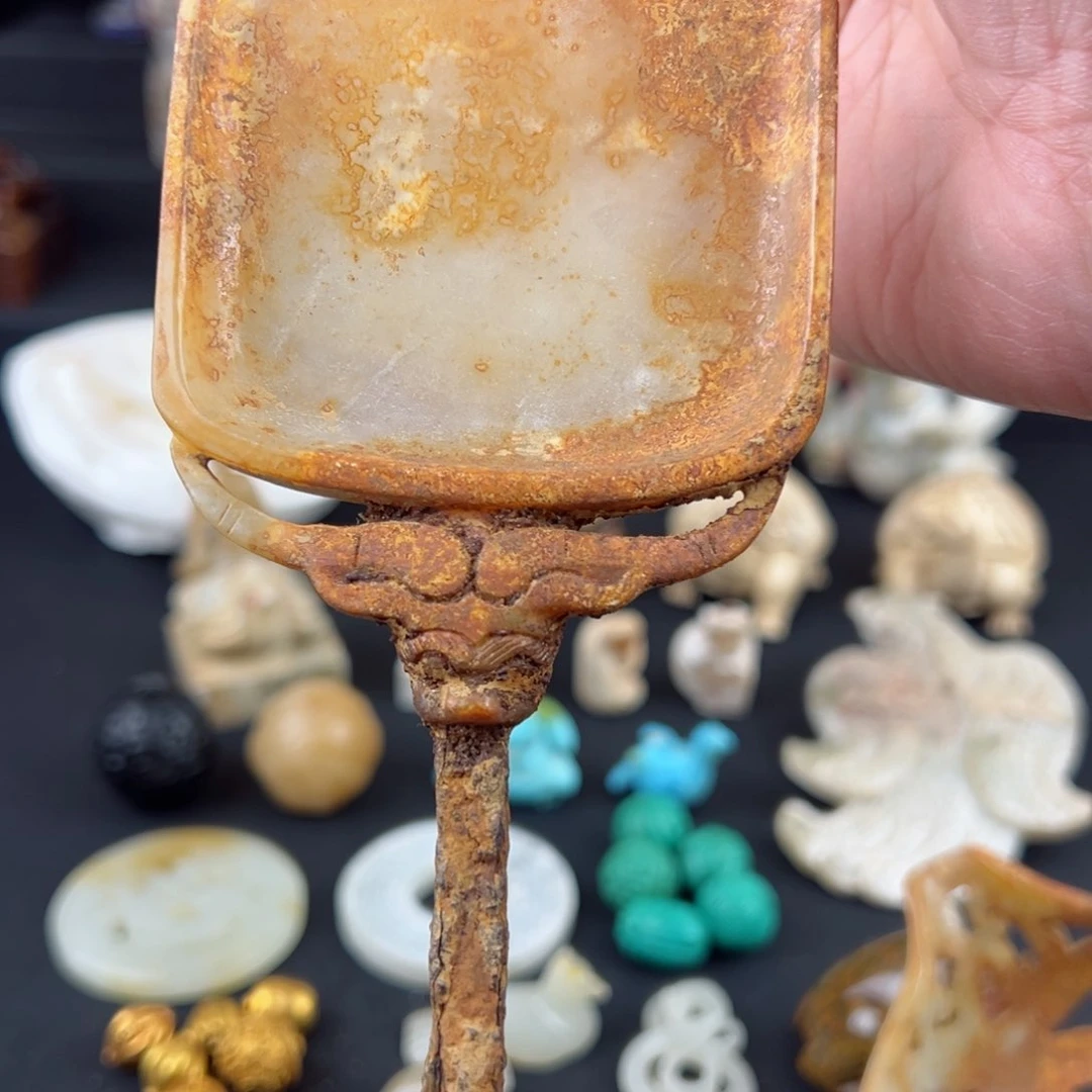 和田玉挂件未镶嵌好**荐