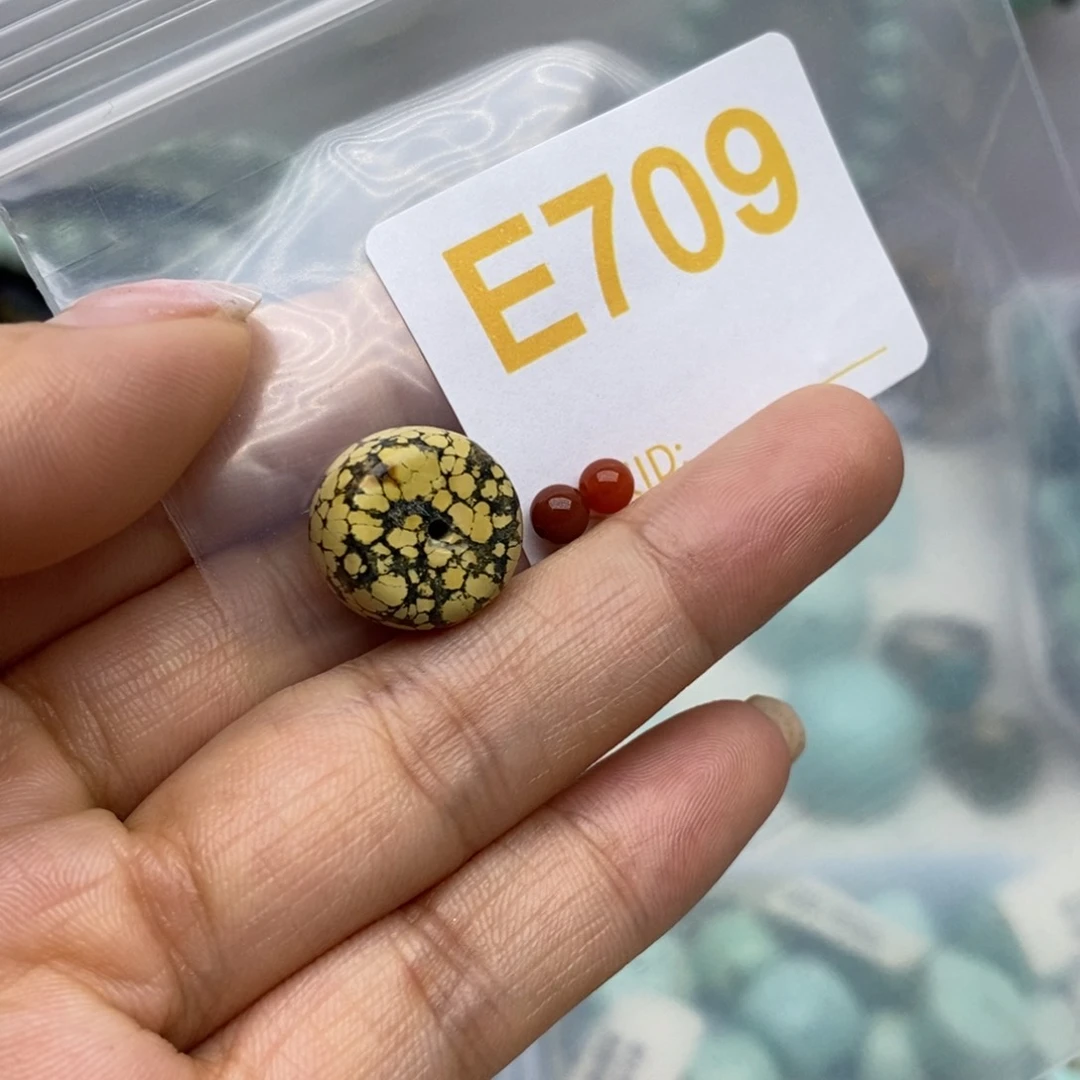 未镶嵌南红玛瑙珠宝奇石