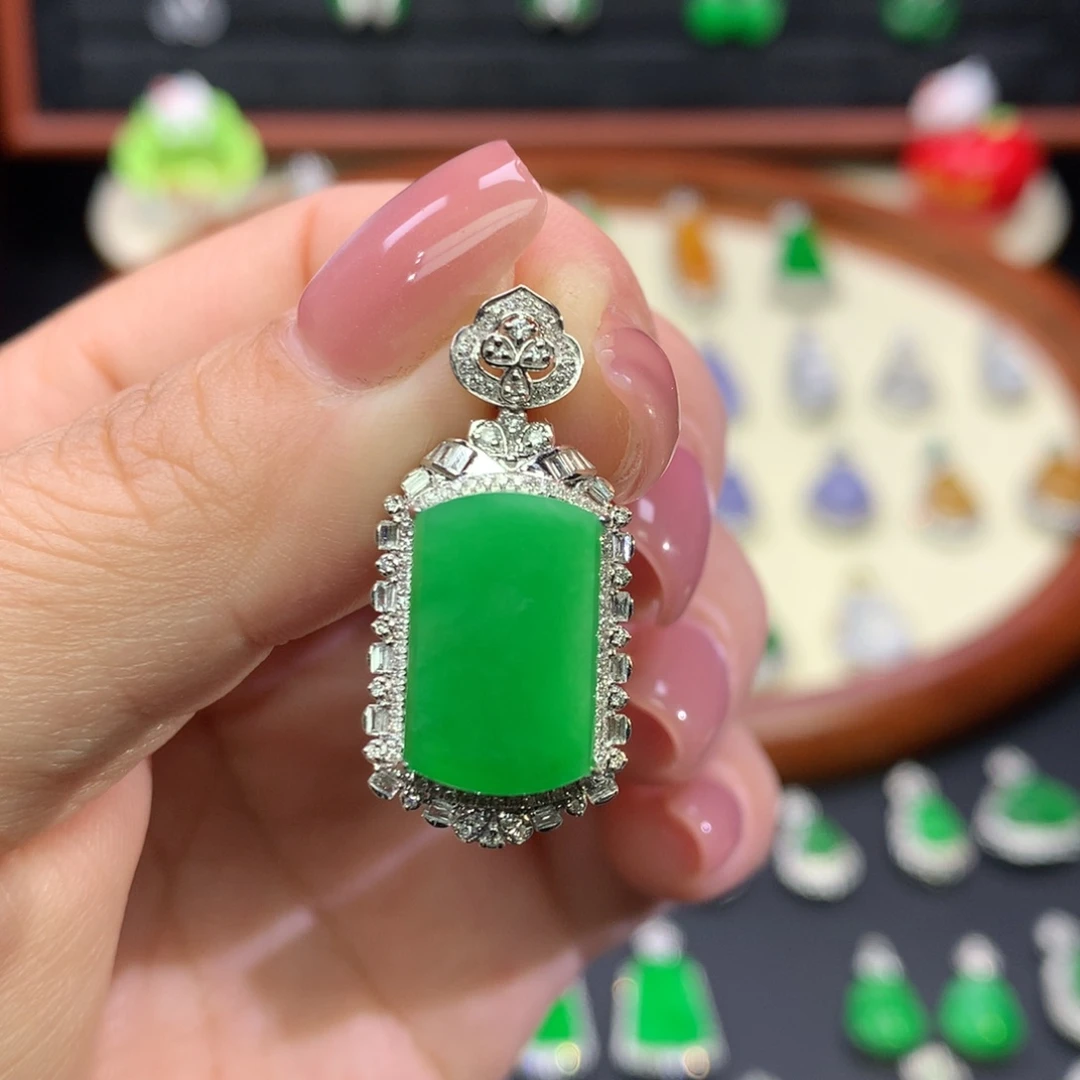 翡翠18K金镶嵌吊坠(不含链)