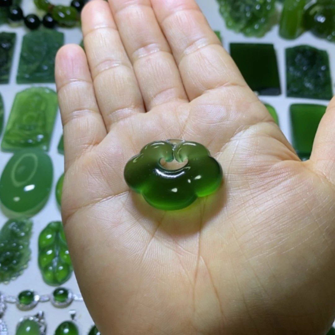 【闪购商品】蛇纹石玉颈饰未镶嵌