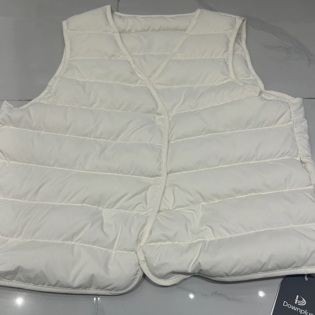 排骨短款新国标90白鹅绒双排扣V领无袖时尚外穿秋冬冬款羽绒马甲