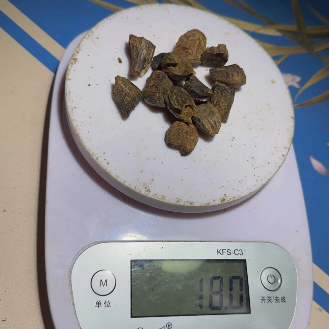 沉香手把件春**明沉香奇楠母树树丁老料18克