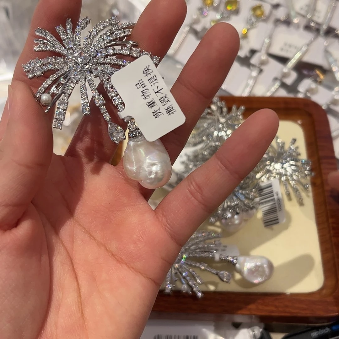 淡水珍珠耳饰合金