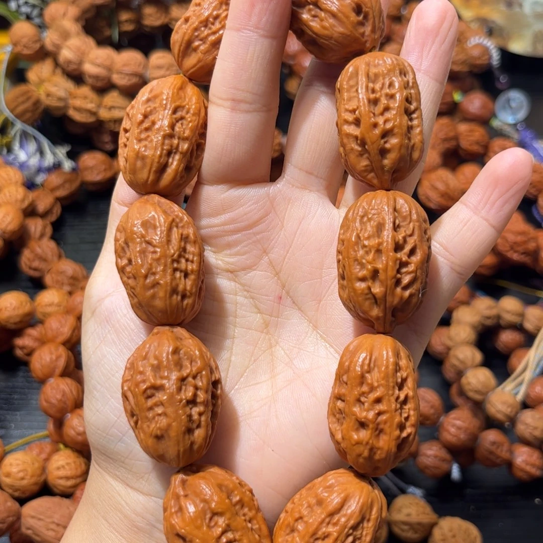 吊坠桃核莉**目粗筋白菜