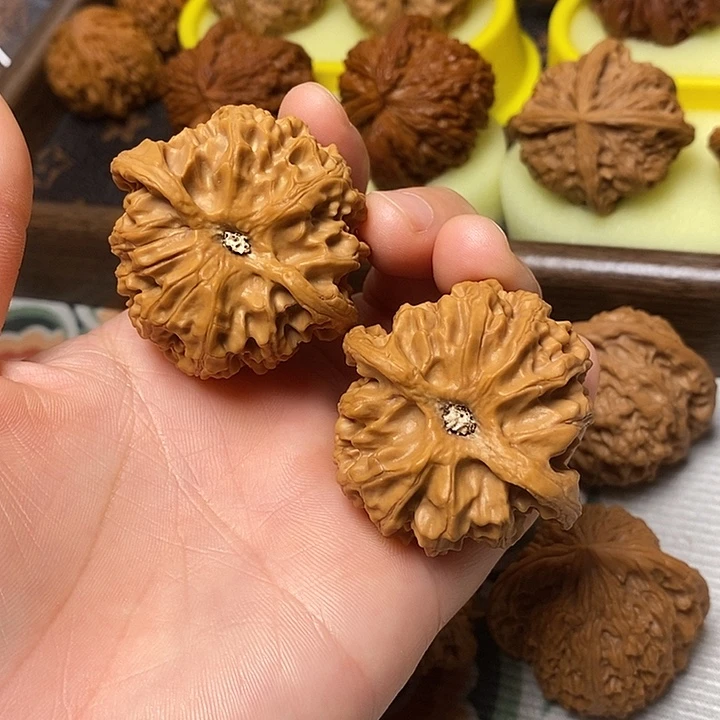 文玩核桃吊坠44苹果