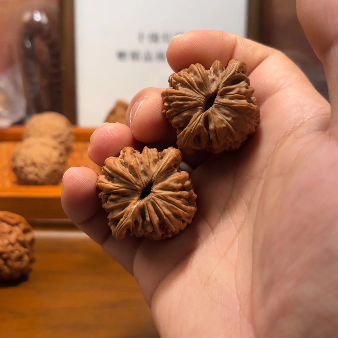 文玩核桃吊坠天水楼Q6222