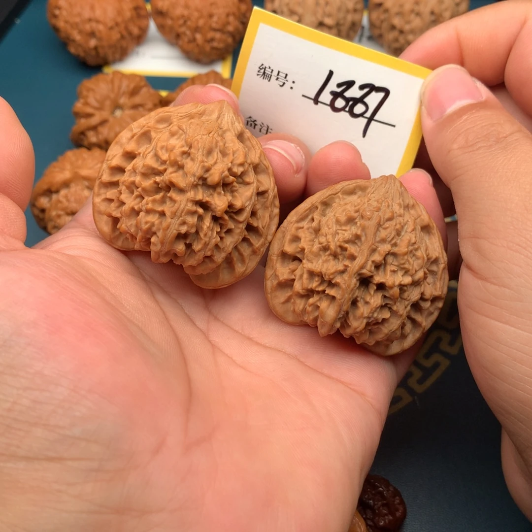 把件文玩核桃44全品老树百花山1887