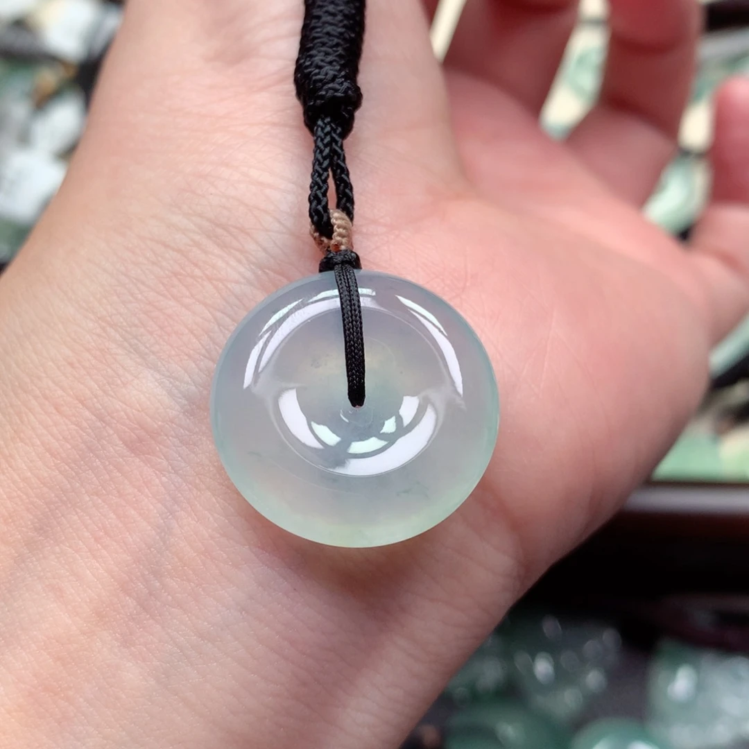 翡翠未镶嵌颈饰扣子